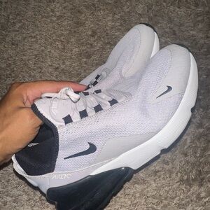 Nike Air Max 270
Vast Grey Black Women's 7.5